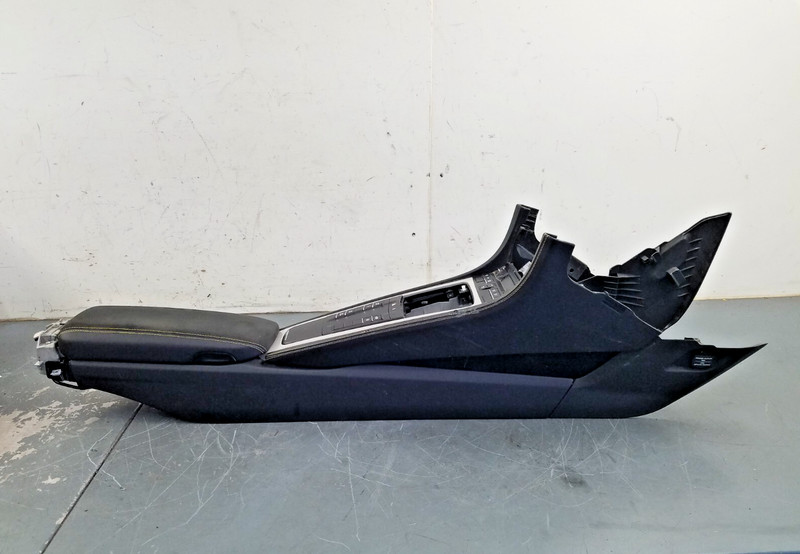 2021 Porsche Cayman GT4Leather / Alcantara Center Console Controls #9283 K6