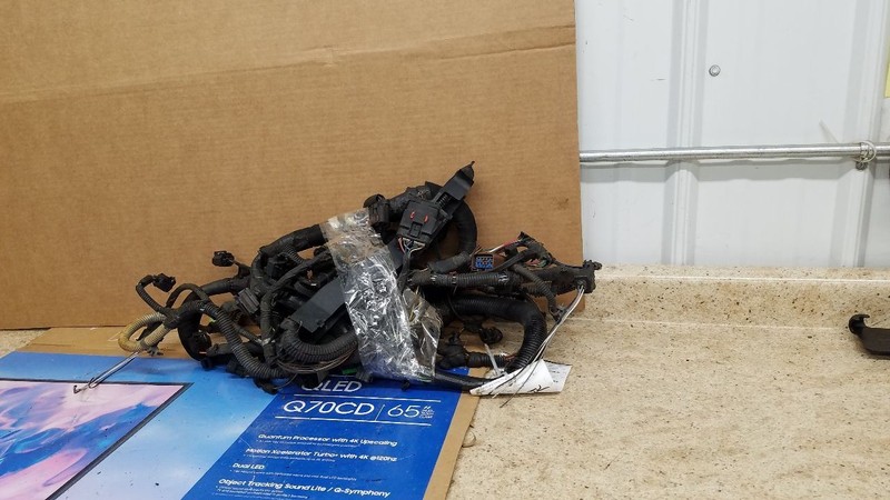 LIBERTY 2004 Engine Wire Harness 301793