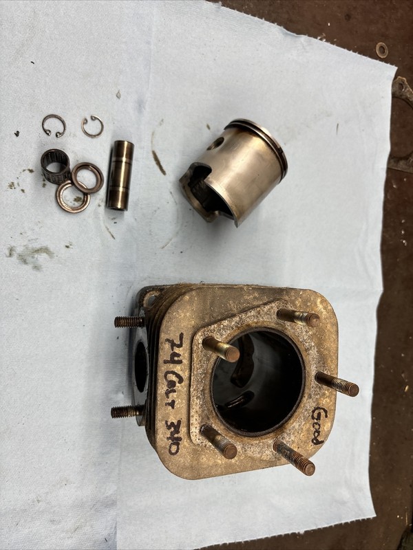1974 VINTAGE Snowmobile POLARIS Colt 340 Cylinder Jug Piston. Good