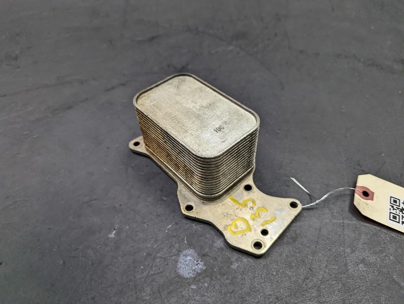 Engine Oil Cooler 2018 BMW 430i 11428585624 2017 2019 2020 2021 2022