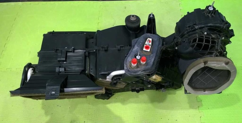 11 FORD F150 XLT 5.0L AT EVAP HOUSING ASSEMBLY OEM 2590-134