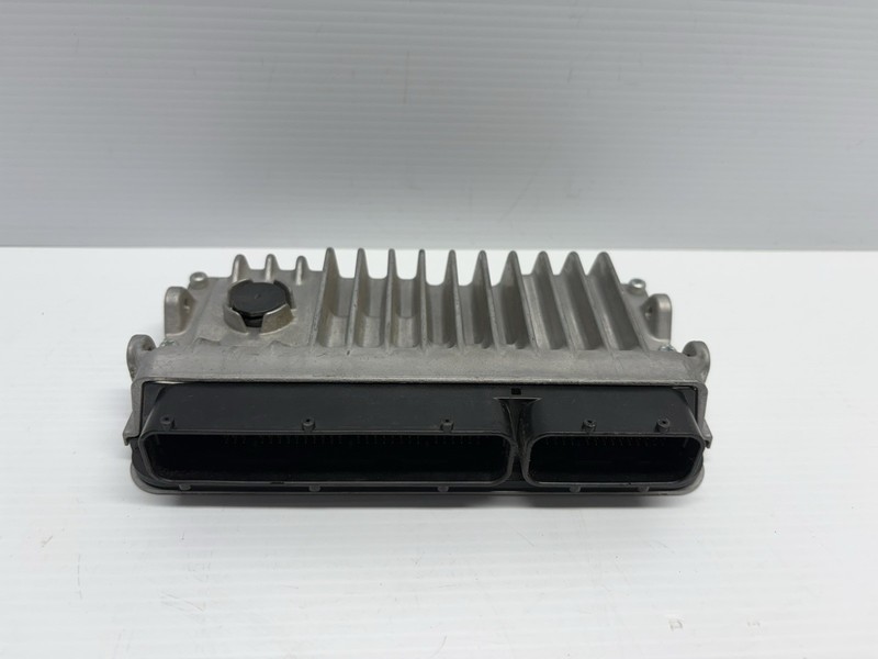 2016 - 2018 Toyota RAV4 Engine Computer Module ECM ECU Unit 89661-42K71