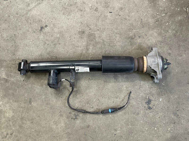20 21 22 23 Toyota Supra Rear Left Driver Shock Strut Absorber RWD 1565 OEM