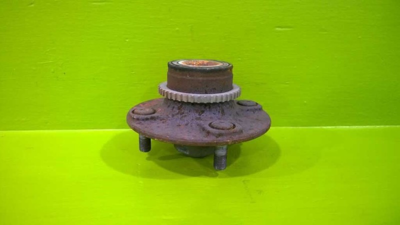 99 00 01 02 INFINITI G20 T 2.0L AT REAR WHEEL HUB OEM 2666-105