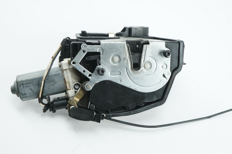 BMW E65 7 Series Front Right RH Door Lock Latch Actuator OEM 2003 - 2008 *