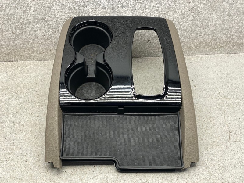 2016-2018 HONDA PILOT FRONT CENTER CONSOLE CUP HOLDER TRM PANEL OEM LOT752