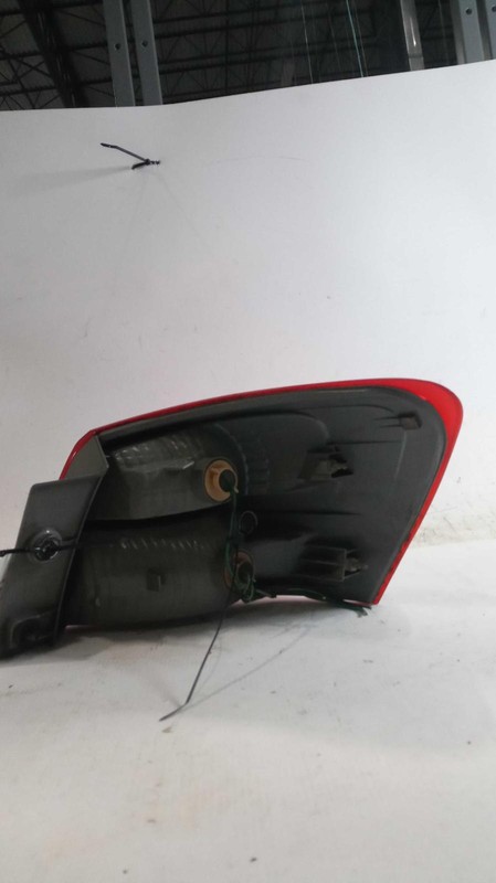 2011 Nissan Rogue Left Tail Light Assembly Silver OEM 313093 114K Miles