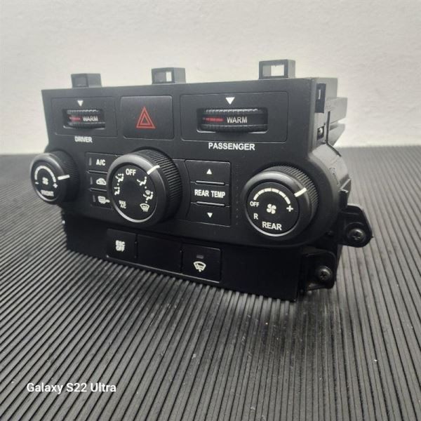 06-14 Kia Sedona Dash Manual Temperature Climate Control OEM 97250-4D000