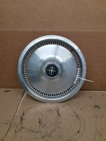 Wheel Cover HubCap 82-ribs Fits 75-81 LINCOLN & TOWN CAR 243230