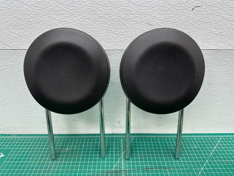12-19 FIAT 500 FRONT RIGHT LEFT SET SEAT HEADREST OEM