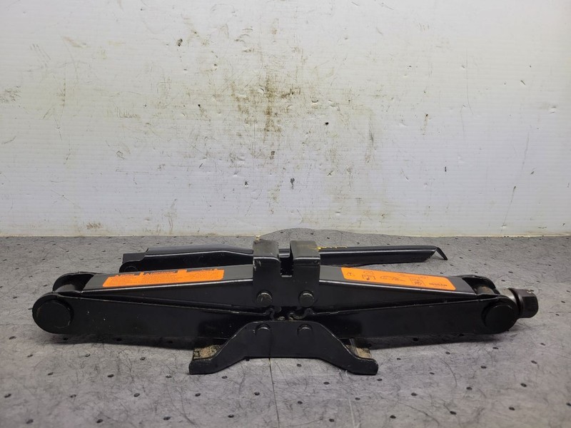 ALTIMA 2019-2023 Jack and Tool Kit 1773957
