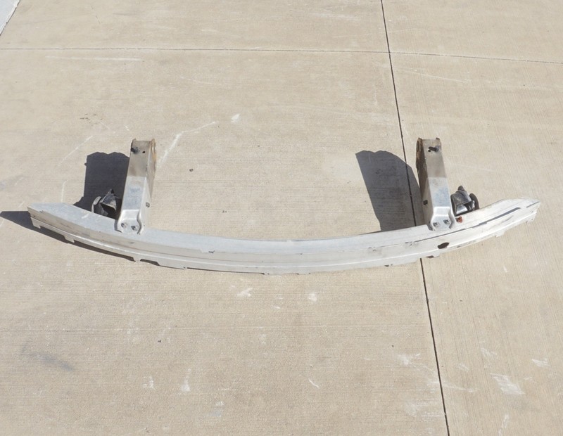 08-12 BMW 750Li 740I F01 F02 FRONT BUMPER REINFORCEMENT BAR7186899 OEM