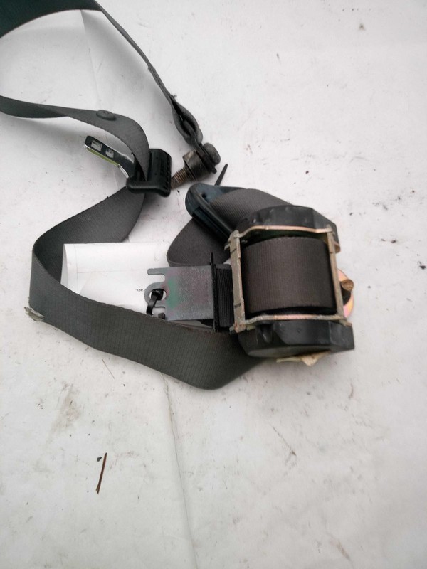 2004 Ford Escape Silver OEM Seat Belt Passenger Side Retractor 130K Miles