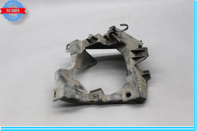 08-10 Porsche Cayenne Right Passenger Side Fog Light Mount Bracket Support Oem