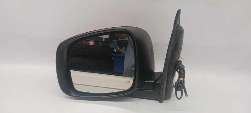 11-'16 CHRYSLER TOWN & COUNTRY Left Driver Door Mirror Power w/o blind spot OEM