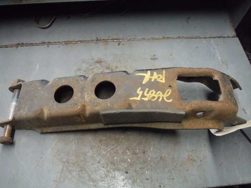 05 06 07 FIVE HUNDRED R. LOWER CONTROL ARM RE TRANSVERSE FORWARD FWD 80618