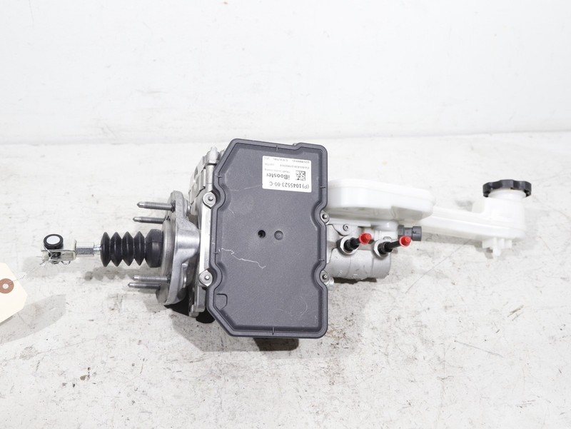 2016-2020 Tesla Model X Brake Master Cylinder & iBooster Reservoir OEM 102K