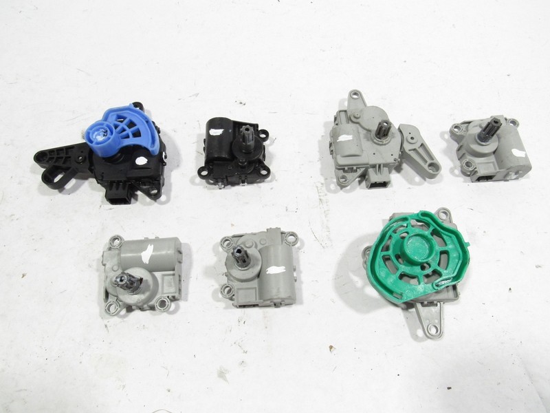 18-23 Kia Stinger GT1 2019 3.3L HVAC AC Air Vent Blend Door Flap Actuator Set |