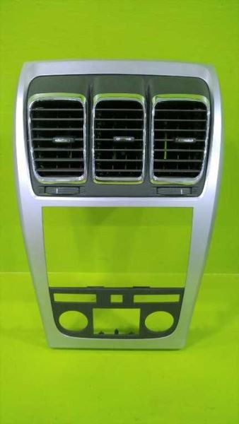07 08 09 10 11 12 GMC ACADIA 3.6L AT DASH AC VENT RADIO BEZEL TRIM OEM 2643-5