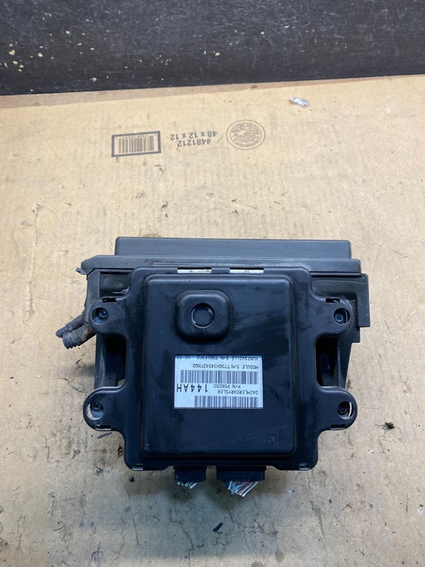 2005 2006 Jeep Grand Cherokee Fuse Box Multi-Function Relay Module OE W4301 DG