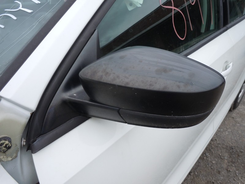 2011-2016 Volkswagen Jetta Sedan Power Door Mirror Driver Left Heated Man Fold