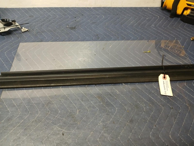 Window Trim Passenger Right Ford E150 E250 E350