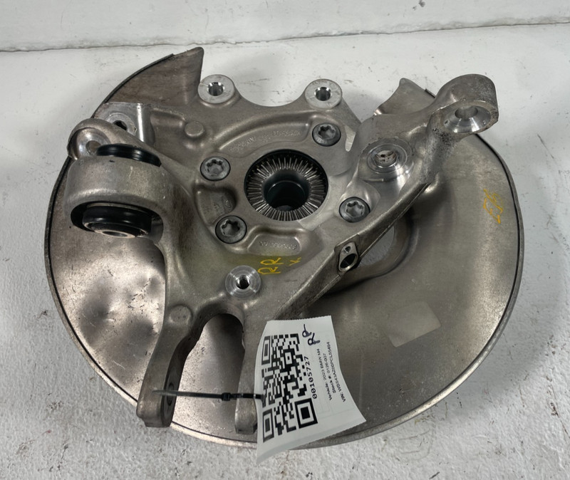 2021-2025 BMW G82 M4 M3 M2 REAR RIGHT SIDE SPINDLE KNUCKLE W/ HUB 3.0L # 105727