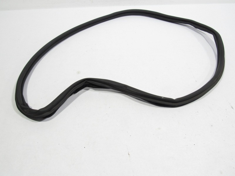 16-23 Audi TT 2019 Rear Trunk Tailgate Weatherstrip Seal *