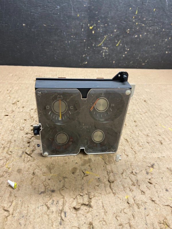 1982-1989 Chrysler Fifth Avenue Alternator Battery V Temperature Gauge T8507 PS