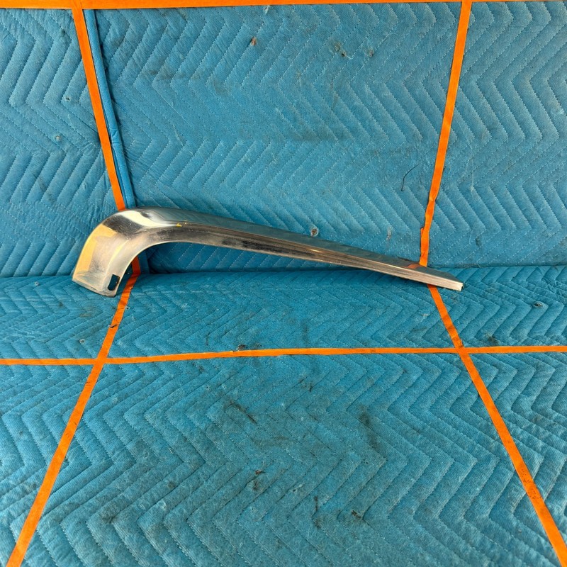 1989–1991 Chrysler TC Maserati rear left Quarter Panel Chrome Molding TrimOEM