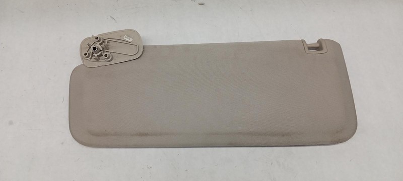 08-'13 CHEVROLET SILVERADO 2500 Left Driver Sun visor w/o illumination OEM