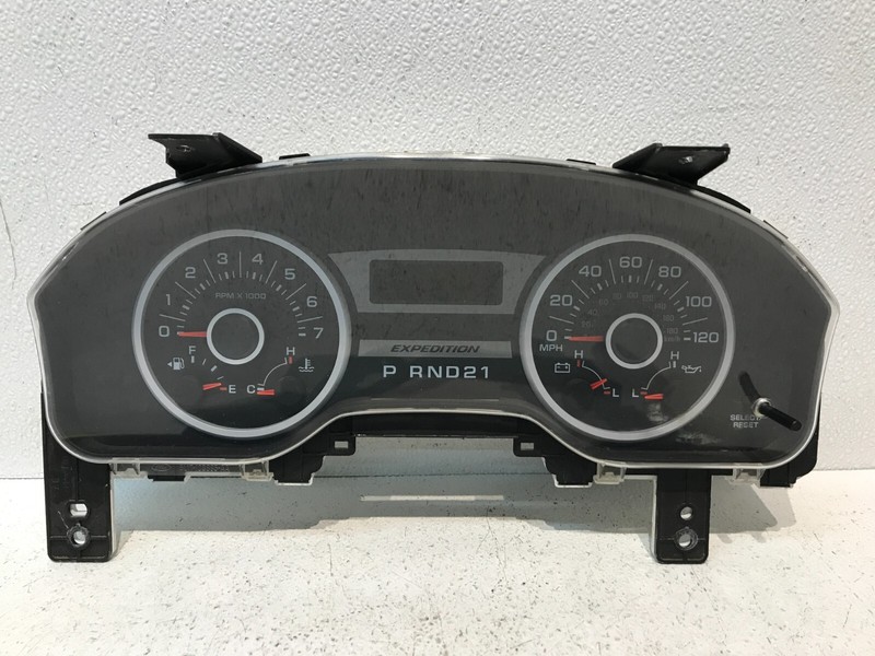 05 06 Ford Expedition Speedometer Instrument Cluster OEM 163,638k Miles