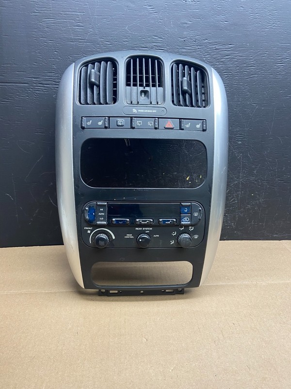 2004-2007 Chrysler Town Country Climate Control Panel Center Dash Trim AC6123 DG