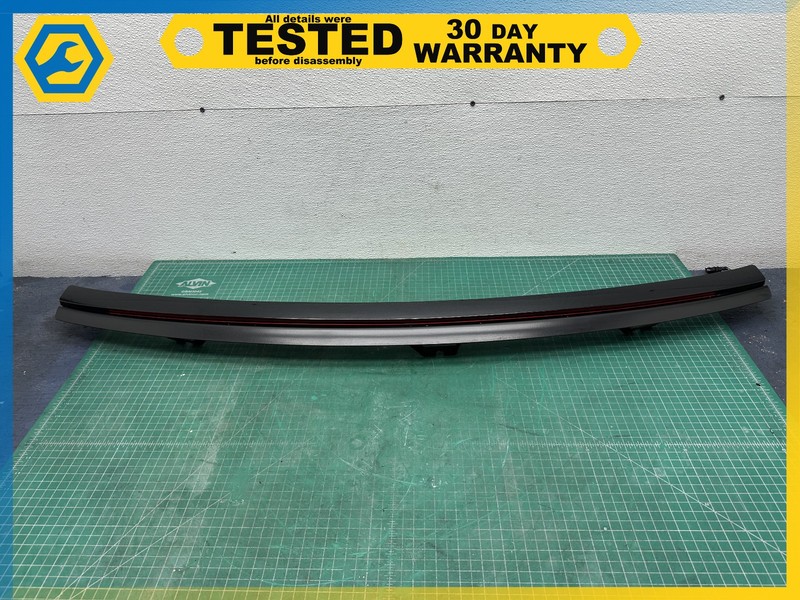 06-18 BENTLEY Flying Spur 3RD THIRD BRAKE STOP LIGHT REAR RED LAMP OEM