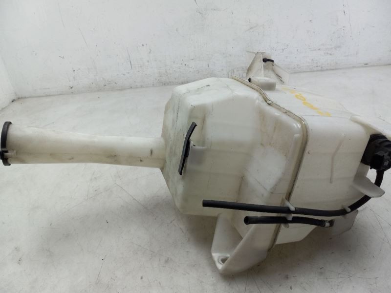 04-19 TOYOTA SIENNA LIMITED 3.5L 6CYL WINDSHIELD WASHER RESERVOIR