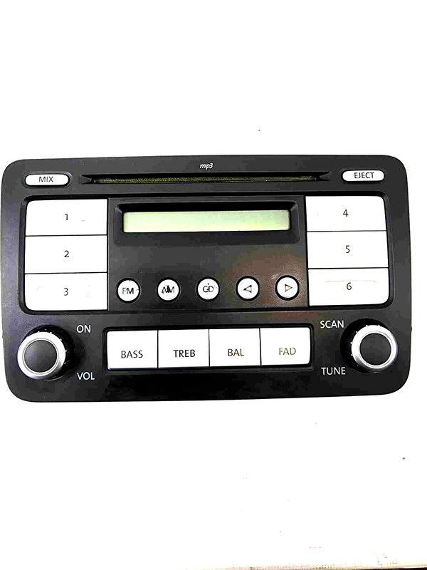 2010 VW Tiguan Radio Receiver AM-FM-CD-MP3 1K0035161D
