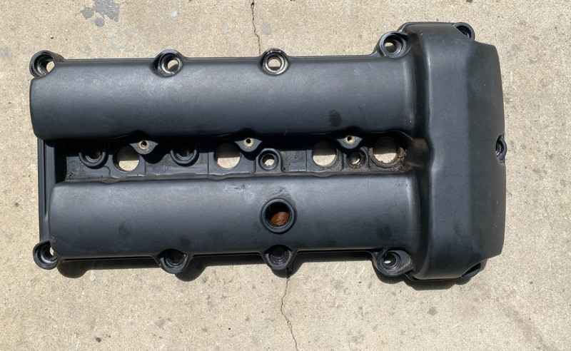 2000 01 02 03 Jaguar S Type 3.0L Driver Right Valve Cover OEM USED Black