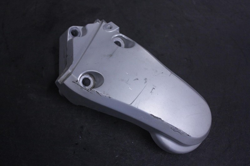 11 HONDA FSC 600 A SILVERWING TRANSMISSION SIDE BRACE RIGHT BRACKET ARM FSC600