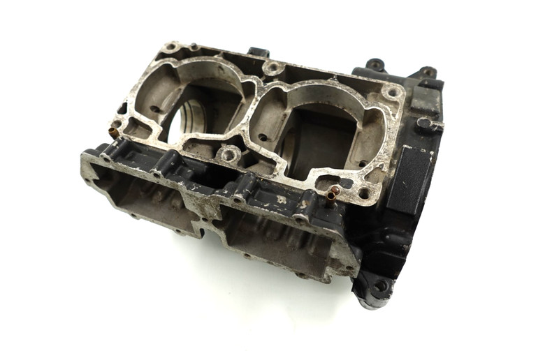 1994-2016 Yamaha XL 700 OEM Engine Crank Case 62T-15100-00-8P 62T-15100-00-00
