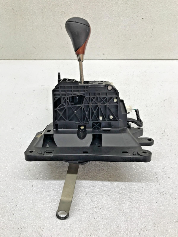 07-09 Lexus LS460 LS460L Automatic Transmission Floor Gear Shifter Assembly OEM