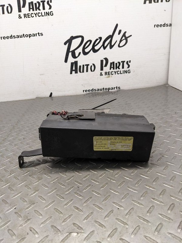 GRANDCHER 1995 Fuse Box Engine 1169988