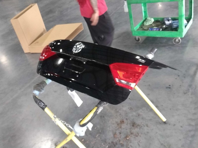 2012 Volkswagen Passat Black Deck Lid Trunk Lid OEM Used DENT 134K Miles