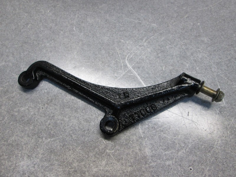 77580 91021A1 Mercruiser V8 Stern Drive Carburetor Throttle Cable Bracket