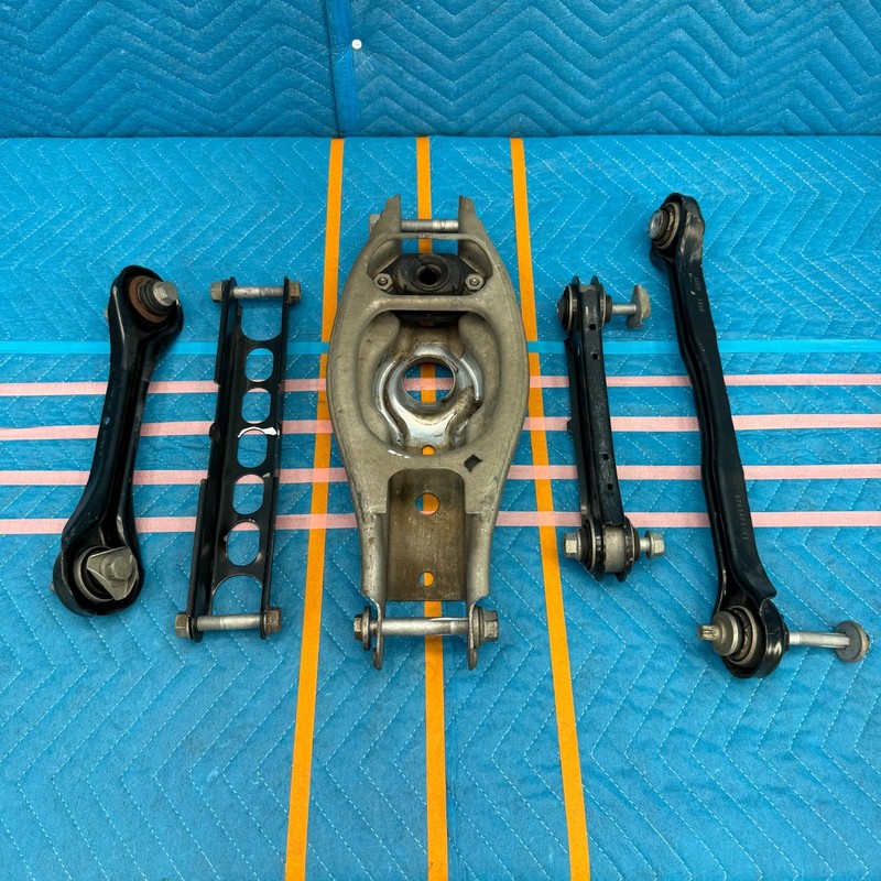 06–11 BMW 335i E90 Rear Right Passenger Lower Control Arm Assembly SET RWD OEM