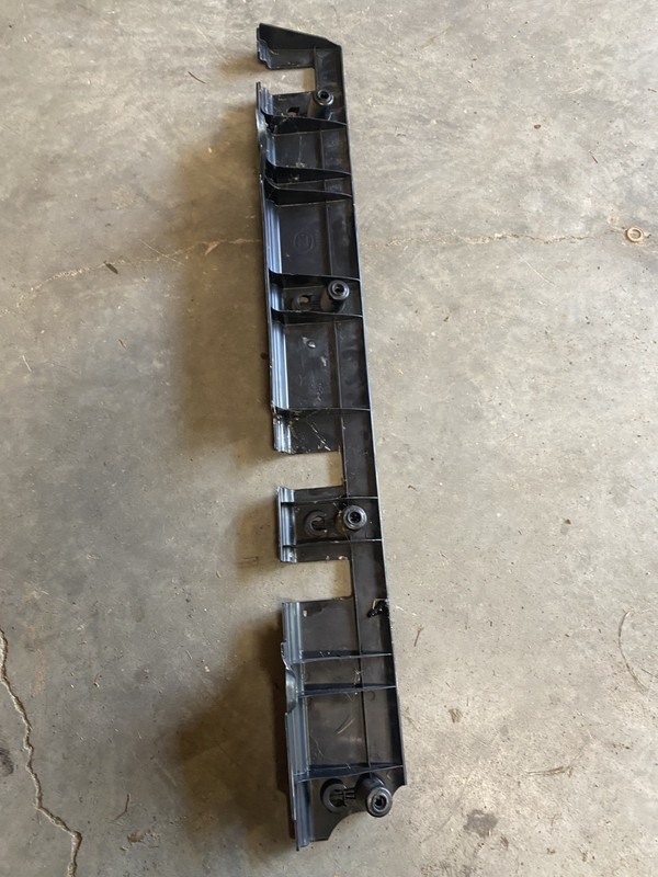2012 TOWN AND COUNTRY REAR SEAT TRIM OEM