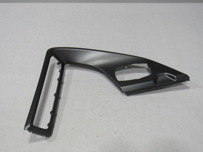 14-20 BMW I8 2015 Upper Center Console Trim Panel Cover Bezel :Y