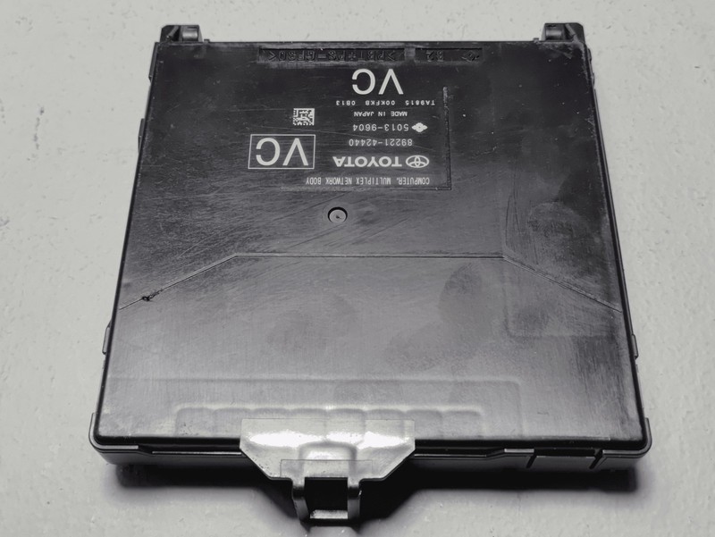 2019-2022 Toyota RAV4 XLE Body Control Module BCM Unit OEM