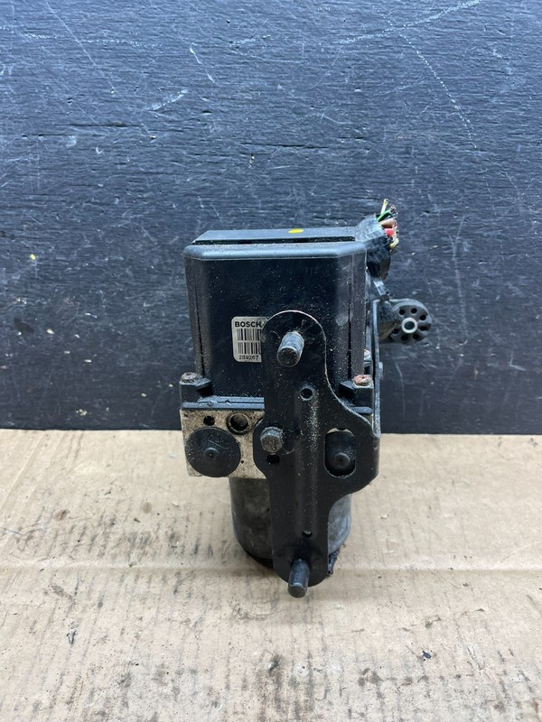 2003 - 2005 Land Rover Range Rover ABS Anti Lock Brake Pump Module R9310 PS