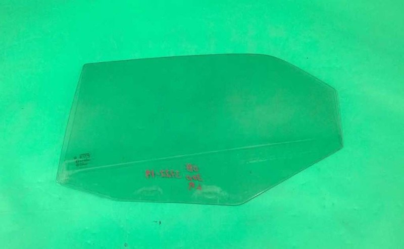 05 06 07 08 09 10 300 DRIVER LEFT REAR WINDOW DOOR GLASS OEM 3722-19