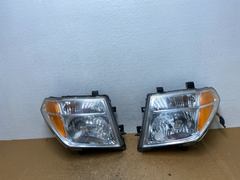 2005 2006 2007 Nissan Pathfinder Halogen Headlights Left+Right Oem AE2753 DW
